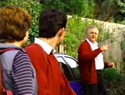 Hannah Martin, Paul McClain, Harold Bishop in Neighbours Episode 3417