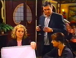 Tess Bell, Karl Kennedy, Susan Kennedy in Neighbours Episode 3441