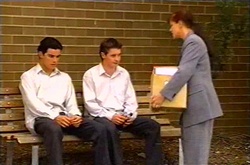 Paul McClain, Tad Reeves, Susan Kennedy in Neighbours Episode 3739