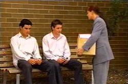 Paul McClain, Tad Reeves, Susan Kennedy in Neighbours Episode 