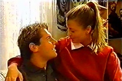 Joel Samuels, Felicity Scully in Neighbours Episode 