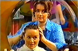 Susan Kennedy, Lyn Scully in Neighbours Episode 