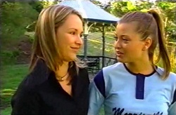 Steph Scully, Felicity Scully in Neighbours Episode 3745