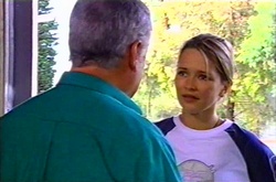 Lou Carpenter, Steph Scully in Neighbours Episode 3746