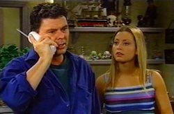 Joe Scully, Felicity Scully in Neighbours Episode 