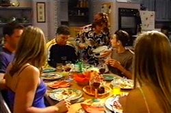 Larry Woodhouse (Woody), Steph Scully, Joe Scully, Lyn Scully, Jack Scully, Felicity Scully in Neighbours Episode 3751