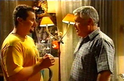 Toadie Rebecchi, Lou Carpenter in Neighbours Episode 3751