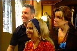 Gino Esposito, Lucy Palmer, Lyn Scully in Neighbours Episode 