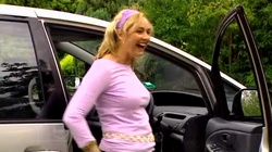 Janelle Timmins in Neighbours Episode 