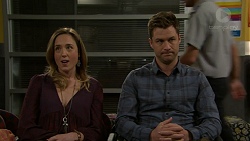 Sonya Rebecchi, Mark Brennan in Neighbours Episode 