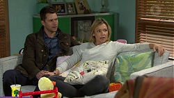 Mark Brennan, Steph Scully in Neighbours Episode 7493