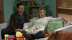 Mark Brennan, Steph Scully in Neighbours Episode 