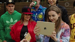 Aaron Brennan, Gary Canning, Leo Tanaka, Terese Willis, Piper Willis in Neighbours Episode 7493