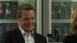 Paul Robinson in Neighbours Episode 