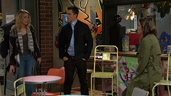 Simone Bader, Jack Callahan, Paige Smith in Neighbours Episode 7495