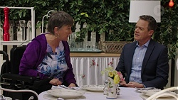 Maxine Cowper, Paul Robinson in Neighbours Episode 7496