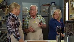 Lauren Turner, Lou Carpenter, Sheila Canning in Neighbours Episode 