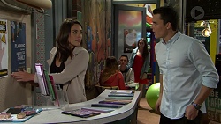 Paige Novak, Jack Callahan in Neighbours Episode 