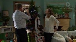 Toadie Rebecchi, Nell Rebecchi, Sonya Rebecchi in Neighbours Episode 