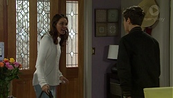 Elly Conway, Angus Beaumont-Hannay in Neighbours Episode 