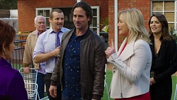 Susan Kennedy, Lou Carpenter, Toadie Rebecchi, Brad Willis, Lauren Turner, Paige Novak in Neighbours Episode 