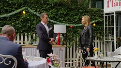 Paul Robinson, Steph Scully in Neighbours Episode 