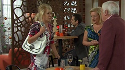 Trixie Tucker, Sheila Canning, Lou Carpenter in Neighbours Episode 7505