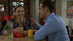 Amy Williams, Aaron Brennan in Neighbours Episode 