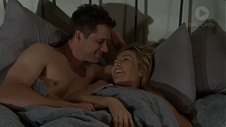 Mark Brennan, Steph Scully in Neighbours Episode 7511