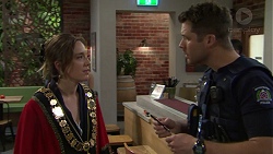 Sonya Rebecchi, Mark Brennan in Neighbours Episode 