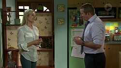 Andrea Somers (posing as Dee), Toadie Rebecchi in Neighbours Episode 7521