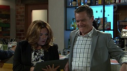 Terese Willis, Paul Robinson in Neighbours Episode 