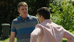 Gary Canning, Paul Robinson in Neighbours Episode 7525