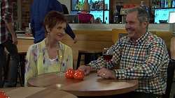 Susan Kennedy, Karl Kennedy in Neighbours Episode 