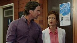 Brad Willis, Susan Kennedy in Neighbours Episode 