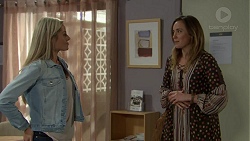 Andrea Somers (posing as Dee), Sonya Rebecchi in Neighbours Episode 7528