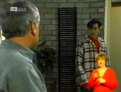 Lou Carpenter, Rick Alessi in Neighbours Episode 