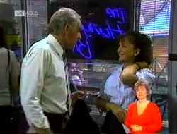 Tom Weaver, Pam Willis in Neighbours Episode 2106