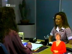 Gaby Willis, Cody Willis in Neighbours Episode 