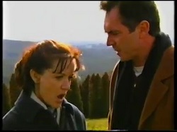 Susan Kennedy, Karl Kennedy in Neighbours Episode 3144