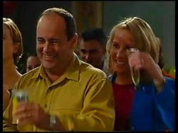 Philip Martin, Ruth Wilkinson in Neighbours Episode 