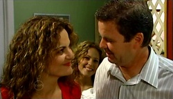 Liljana Bishop, Serena Bishop, David Bishop in Neighbours Episode 