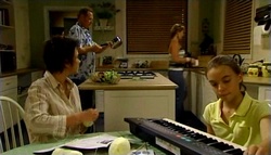Max Hoyland, Steph Scully, Lyn Scully, Summer Hoyland in Neighbours Episode 
