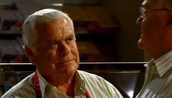 Lou Carpenter, Harold Bishop in Neighbours Episode 4754