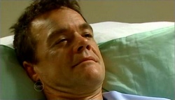 Paul Robinson in Neighbours Episode 