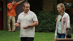 Toadie Rebecchi, Willow Somers (posing as Willow Bliss) in Neighbours Episode 7529