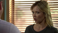 Steph Scully in Neighbours Episode 