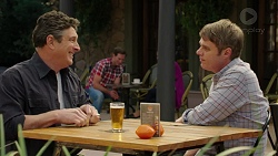 Neil Strong, Gary Canning in Neighbours Episode 