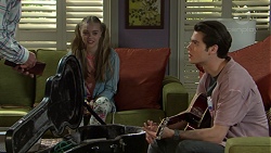 Willow Somers (posing as Willow Bliss), Ben Kirk in Neighbours Episode 