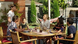 Brad Willis, Ned Willis, Piper Willis, Lauren Turner, Paige Novak, David Tanaka in Neighbours Episode 